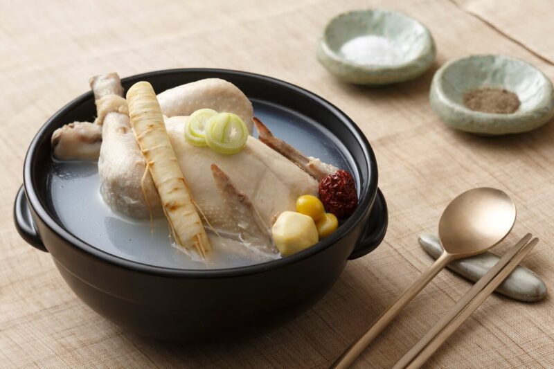 韓国料理「サムゲタン」